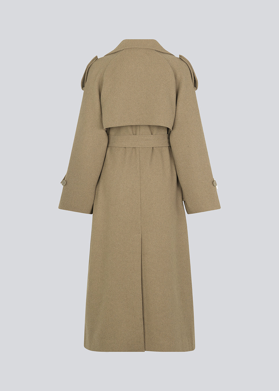 Frakke i Dune i trenchcoat-stil med oversized pasform. BorakMD coat er dobbeltradet med krave, stormflap, bindebælte i taljen og slids bagpå. Uldkvalitet med for.