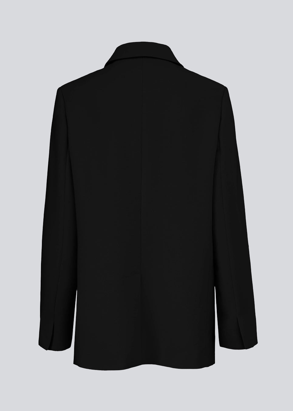Gale blazer i sort har et klassisk og elegant design, som kommer til udtryk i den flotte reverskrave og den lange pasform. Blazeren har knaplukning fortil og en brystlomme i venstre side. Style blazeren med matchende bukser: Gale pants i sort, GaleMD shorts, eller: Gale straight pants.