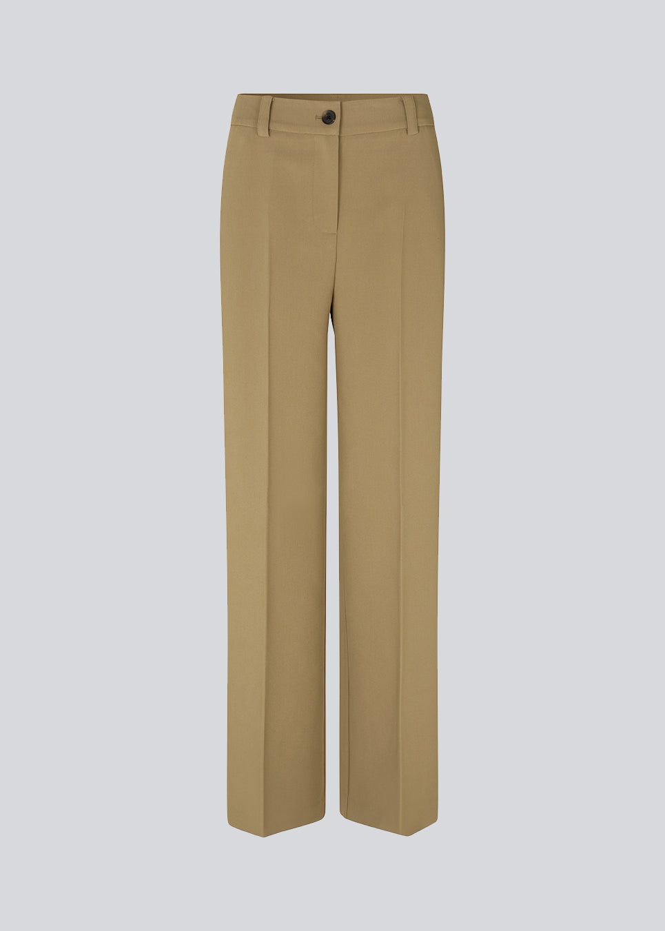 Gale pants i farven Dune har et klassisk design. Buksen har lige, vide ben med pressefolder som skaber et elegant udtryk. Indersøm (S/36): 83 cm Bukserne forlænges med 0,5 cm for hver størrelse.  Modellen er 177 cm og har en størrelse S/36 på.  Style bukserne med matchende blazer