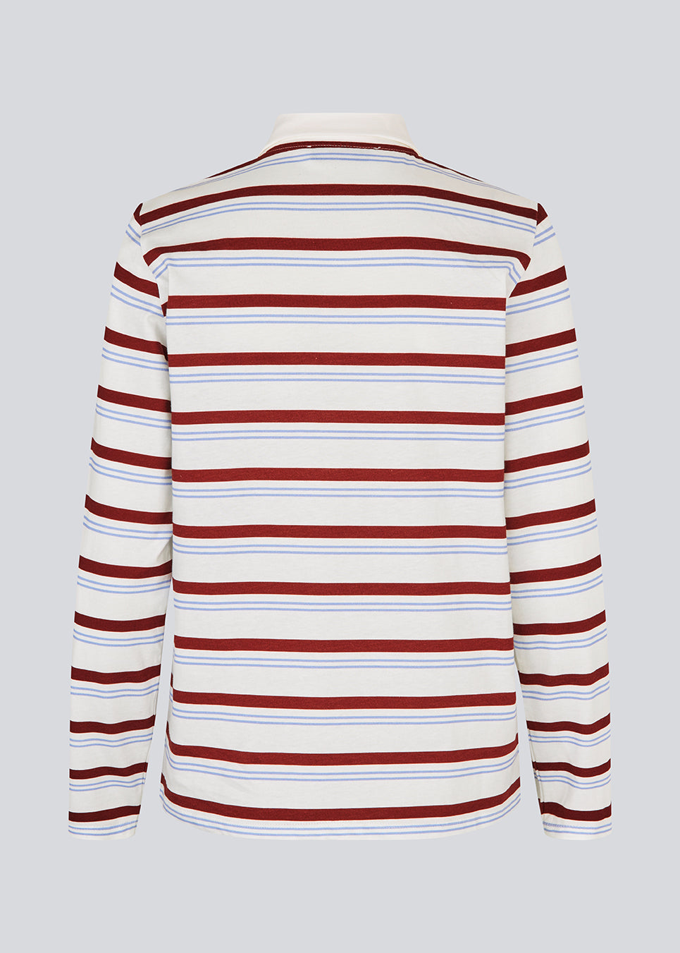 Langærmet t-shirt i bomuldsjersey med striber. HellenMD LS stripe t-shirt har en afslappet pasform med brede ærmer og rund hals. Modellen er 175 cm og har en størrelse S/36 på.