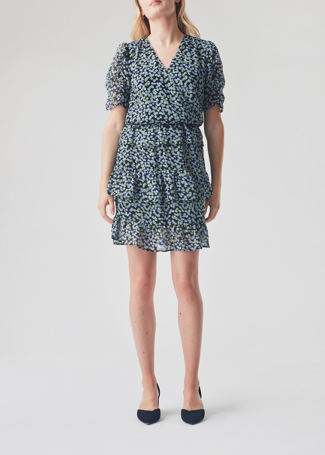 Modström Preloved Earl print dress, varen er en brugt style - Blue Mini Floral