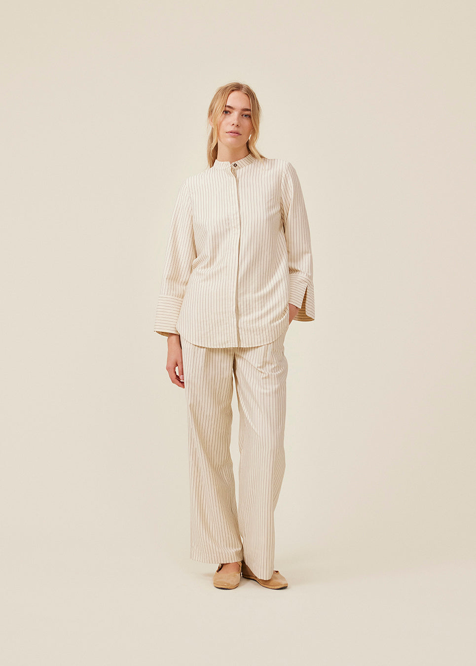 IsabelMD pants - Summer Sand Pinstripe