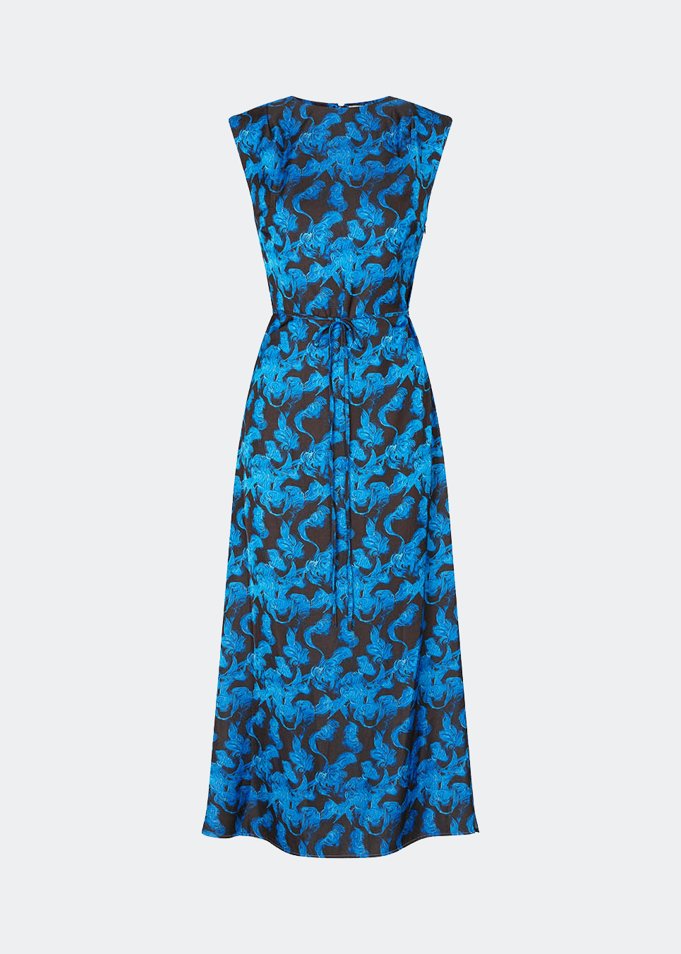 Dittemd Dress er en lang kjole med et iøjnefaldende print og en elegant, flydende silhuet. De let markerede skuldre og det aftagelige bindebånd i taljen giver mulighed for at fremhæve figuren eller skabe et mere afslappet udtryk. Style den med flade sandaler til hverdagen eller hæle til middage og særlige anledninger. Modellen er 175 cm høj og bruger størrelse S/36.
