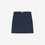 Klassisk A-formet nederdel i mørkeblå i kort længde. GaleMD skirt har et simpelt design med skjult lynlås i sidesømmen og slids foran.