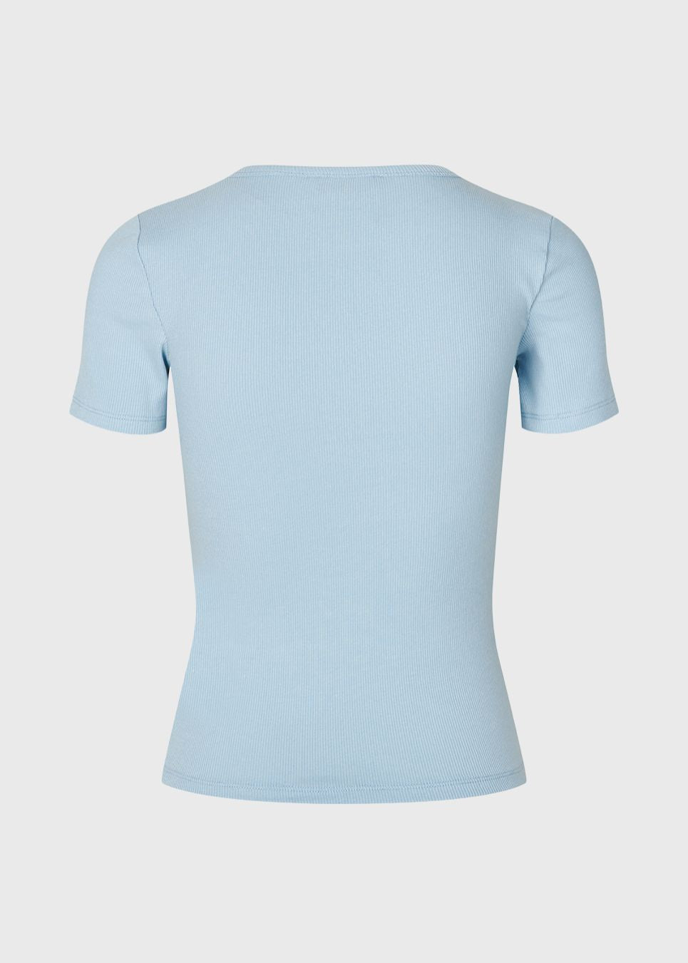 Lækker basic t-shirt i lyseblå i en blød bomuldsrib med stretch. Igormd short t-shirt har en tætsiddende pasform med korte ærmer.
