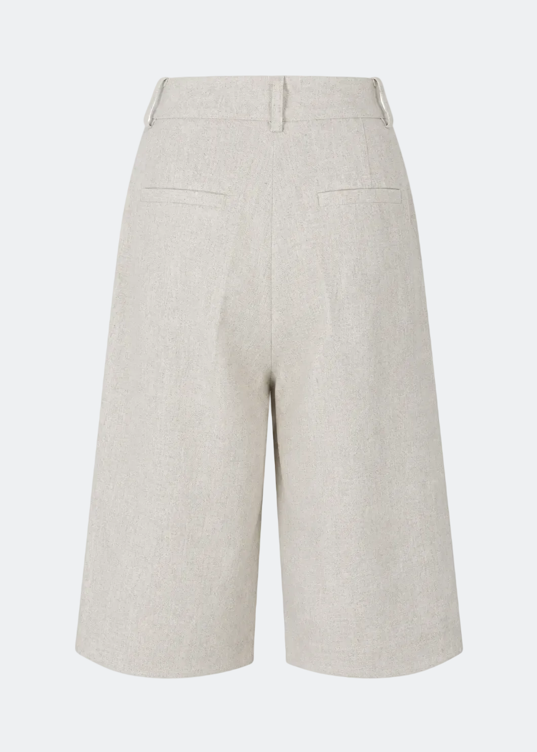 GaleMD shorts i linen og bomuld har et klassisk design. Shortsene har knælange, vide ben med pressefolder som skaber et elegant look.