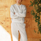 Sweatshirt i grå i bomuldsblanding med logo. TiaMD sweat har en rund halsudskæring og ribkant ved både bund og ærmer.
