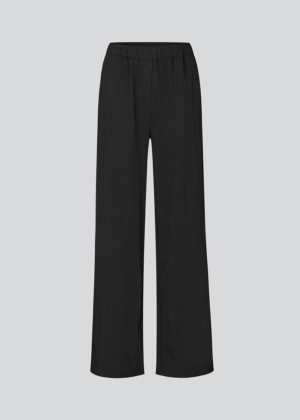 Lette komfortable bukser. AgneteMD Pants har sidelommer, løse ben og elastikbånd i taljen. Disse stilrene bukser kombinerer komfort med et moderne og afslappet look.