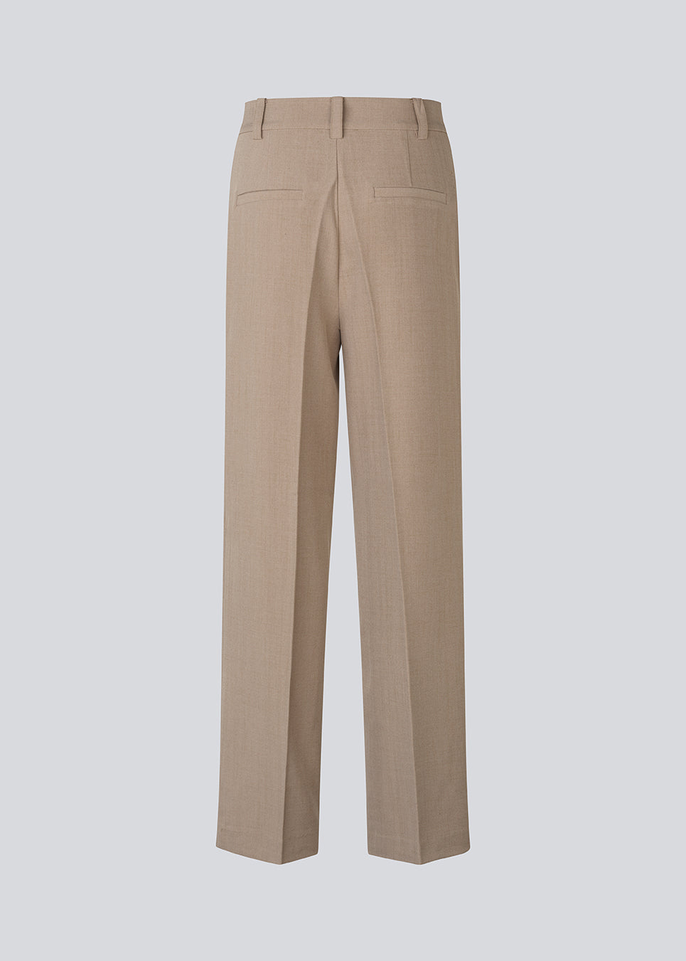 Klassiske habitbukser med straight-leg. AlayaMD Pants har pressefolder, bæltestropper samt knap- og lynlåslukning i gylpen. Et tidløst og stilfuldt valg, der kombinerer klassisk tailoring med moderne design.