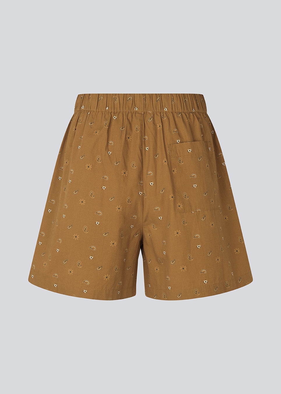Behagelige shorts med print. ApricotMD Print Shorts er fremstillet i 100% økologisk bomuld og har et løst, langt snit med justerbar talje. Perfekte til afslappede sommerlooks med et feminint touch.
