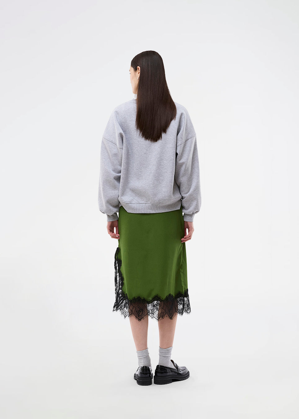 Cool sweatshirt med frontlogo. BakirMD Sweat er fremstillet i en blød økologisk bomuldsblanding, har løs pasform og elastikribkanter - en sporty og trendy must-have til casual og afslappede looks.