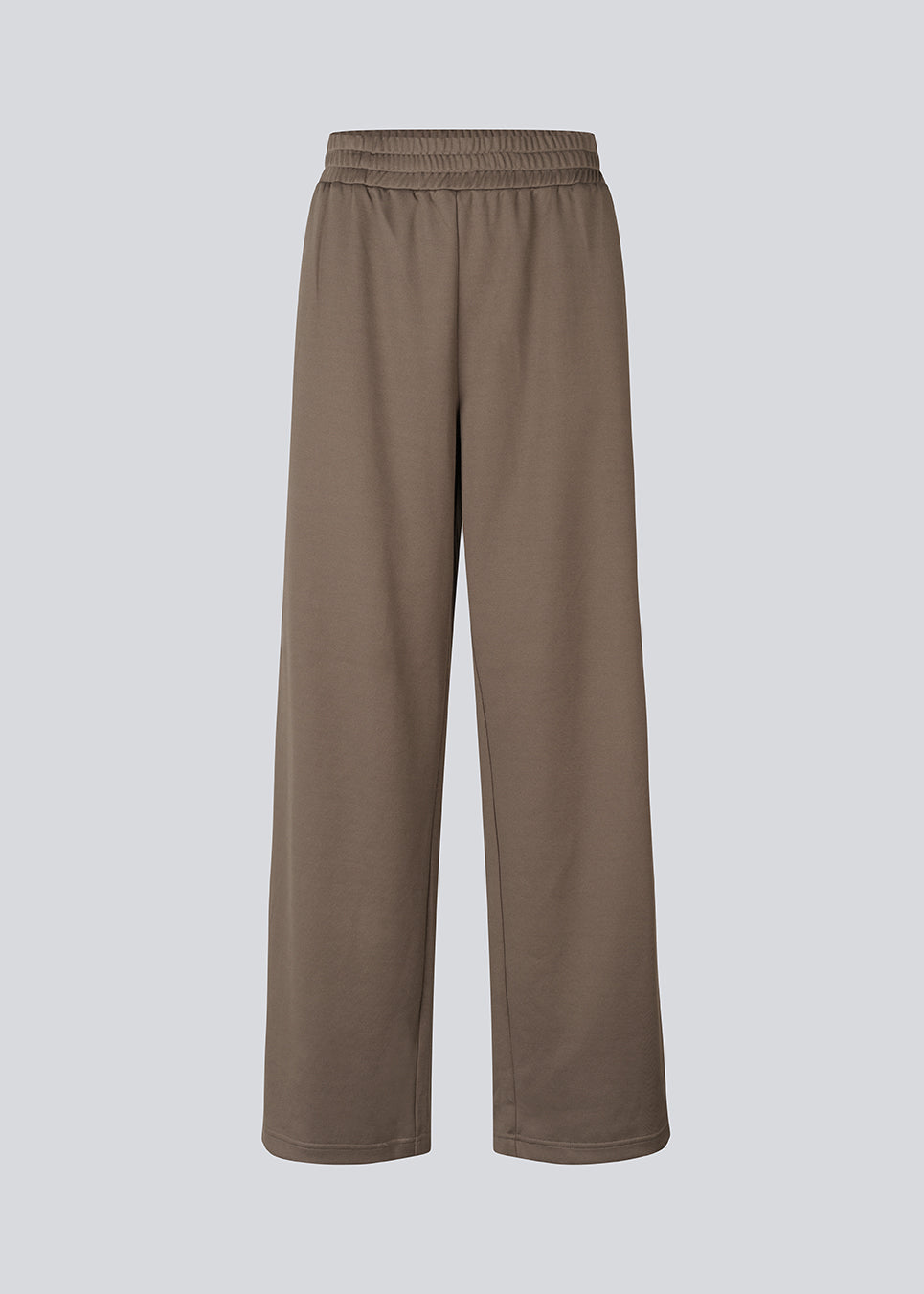 Cool sweatpants med vide ben. BrynhildMD Pants har elastikrem i taljen og kombinerer komfort med et sporty og stilrent udtryk – en trendy og effortless must-have til casual looks.