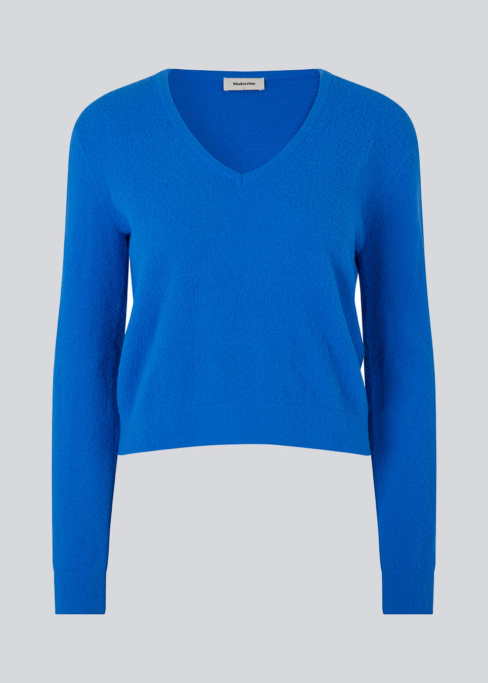 Fin strik med v-udskæring i halsen og lange ærmer. CammyMD v-neck er en pullover med et mere tætsiddende fit.
