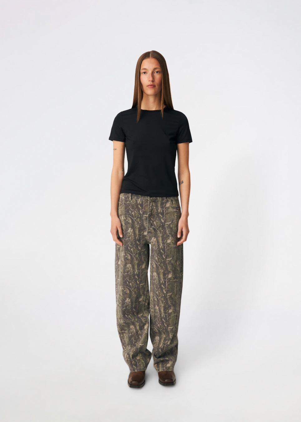 Statement denim med print. Cartonmd print jeans er designet med et markant all-over mønster og en lige pasform, der giver et moderne og afslappet udtryk.