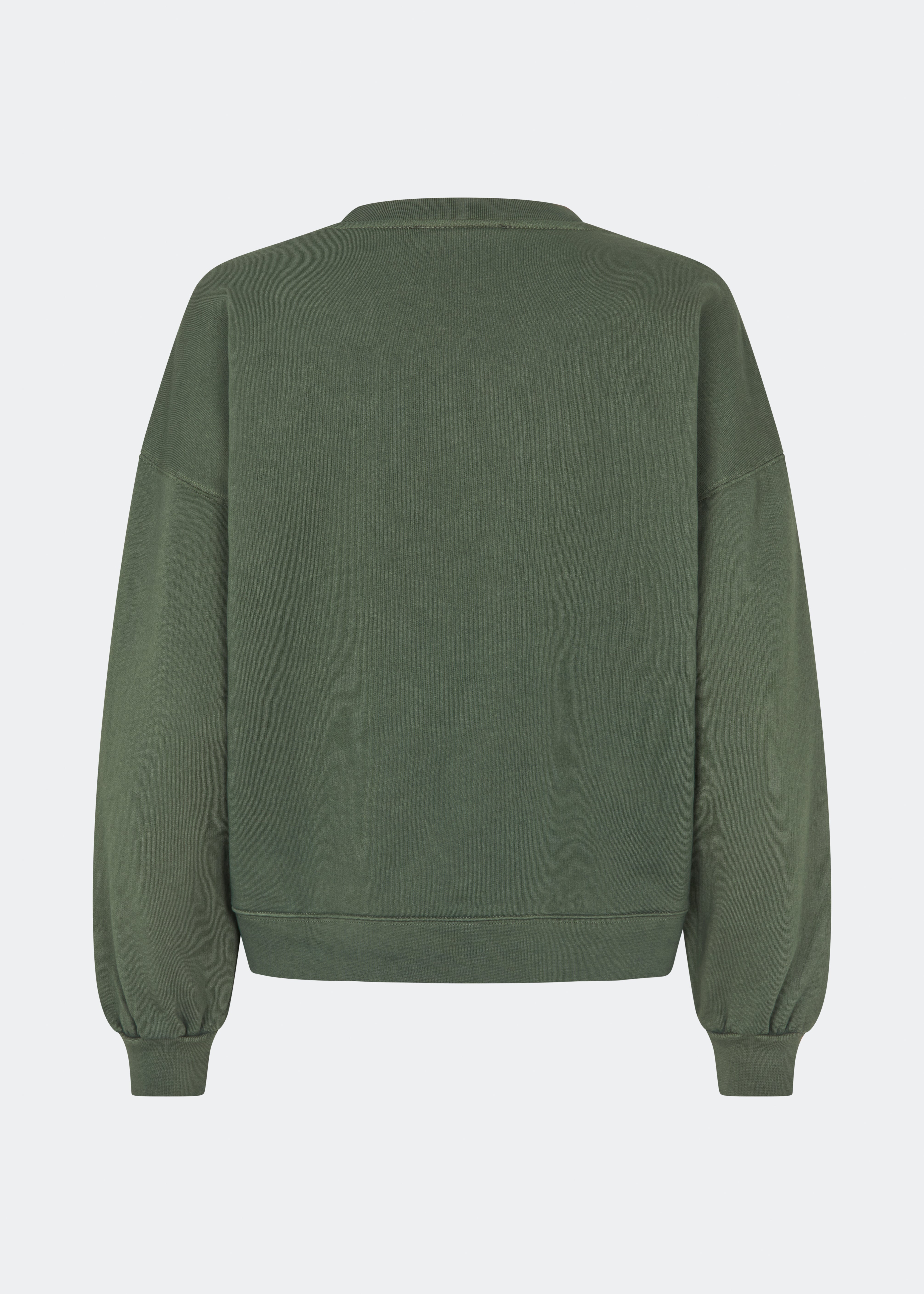 Oversized sweatshirt i en blød bomuldsblanding. ClaudetteMD Sweat har en afslappet pasform med rund halsudskæring, dropped shoulders og ribkanter ved hals, manchetter og forneden. Et broderet Modström-logo på brystet tilfører et diskret signaturdetalje, mens det enkle design gør den til en alsidig hverdagsfavorit.