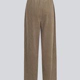 Fløjlsbukser i beige med lange, brede ben og høj talje med lynlåsgylp og knap samt elastik bagpå. FikaMD pants er med foer. 
