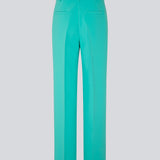 Gale pants i turkis har et klassisk design. Buksen har lige, vide ben med pressefolder som skaber et elegant udtryk. Modellen er 175 cm og har en størrelse S/36 på. Indersøm (S/36): 83 cm Bukserne forlænges med 0,5 cm for hver størrelse.