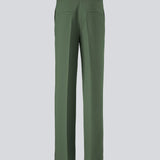 Gale pants i farven Sea Green har et klassisk design. Buksen har lige, vide ben med pressefolder som skaber et elegant udtryk. Indersøm (S/36): 83 cm Bukserne forlænges med 0,5 cm for hver størrelse. Style bukserne med matchende blazer Gale blazer i samme farve.