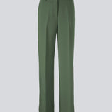 Gale pants i farven Sea Green har et klassisk design. Buksen har lige, vide ben med pressefolder som skaber et elegant udtryk. Indersøm (S/36): 83 cm Bukserne forlænges med 0,5 cm for hver størrelse. Style bukserne med matchende blazer Gale blazer i samme farve.