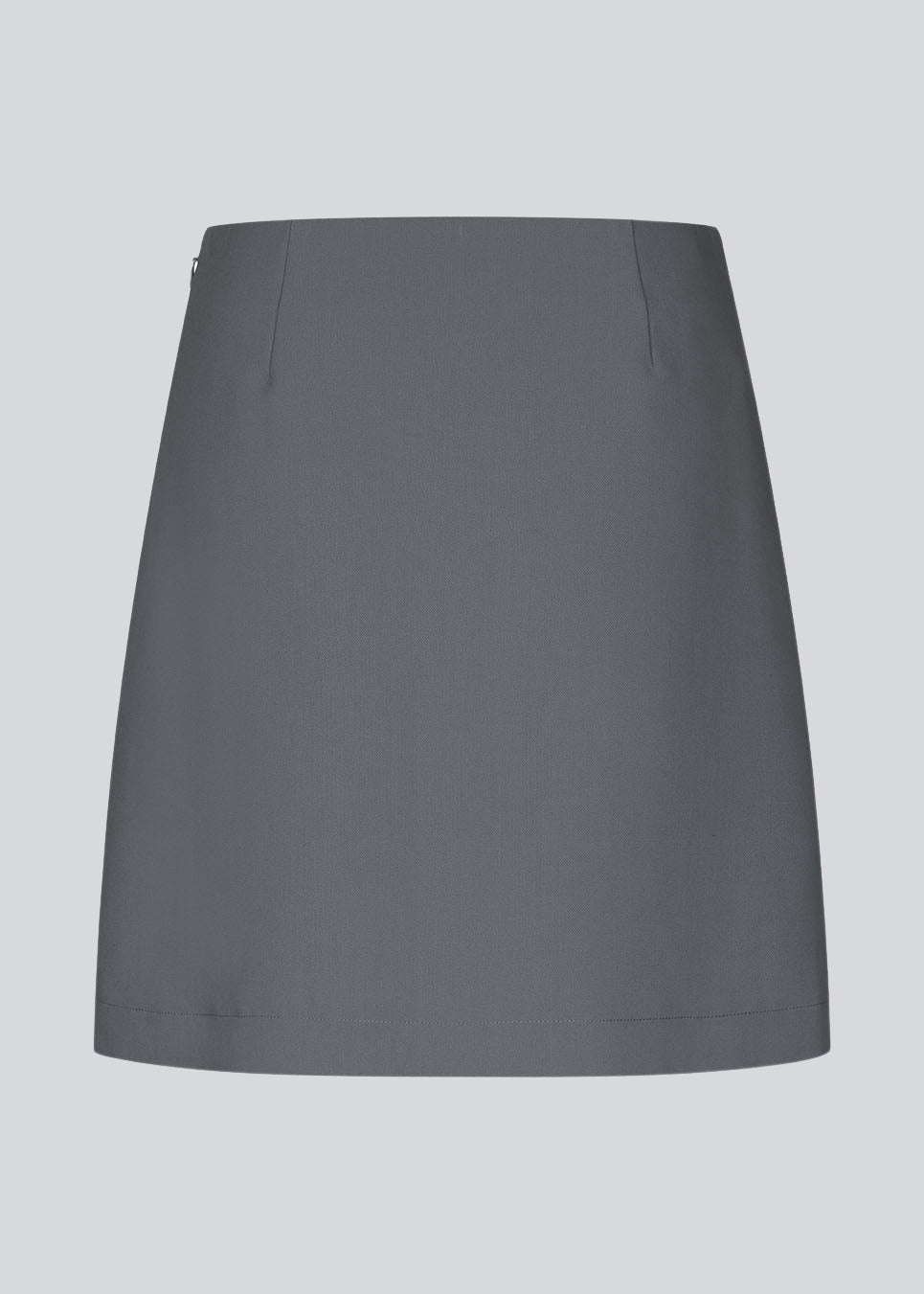 Klassisk A-formet nederdel i grå i kort længde. GaleMD 2 skirt har et simpelt design med skjult lynlås i sidesømmen og slids foran. 