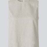 Ærmeløs top i hør. GaleMD Linen Top har rund halsudskæring og hæktelukning i nakken. En let og elegant top, perfekt til både afslappede og stilfulde sommerlooks.