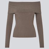 Ribstrikket top i stretchy kvalitet. GaryMD top har en tætsiddende facon med lange ærmer og off shoulder udskæring med ombukket detalje.