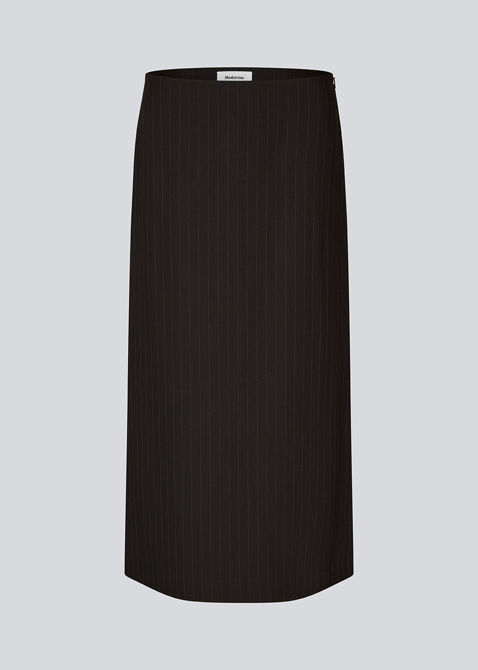 Lige, skræddersyet midi nederdel i vævet kvalitet. GraysonMD skirt har skjult lynlås i siden samt høj sideslids. Med foer. Modellen er 175 cm og har en størrelse S/36 på.