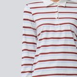 Langærmet t-shirt i bomuldsjersey med striber. HellenMD LS stripe t-shirt har en afslappet pasform med brede ærmer og rund hals. Modellen er 175 cm og har en størrelse S/36 på.