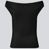 Off-shoulder top i et elastisk materiale. HimaMD off-shoulder top har en tætsiddende pasform og er let cropped.