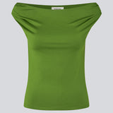 Off-shoulder top i et elastisk materiale. HimaMD off-shoulder top har en tætsiddende pasform og er let cropped.