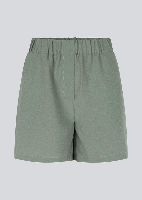 Shorts med løst fit i genanvendt materiale. HuntleyMD shorts har en mellemhøj talje med beklædt elastik.