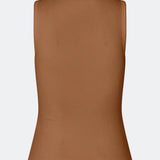 Ærmeløs top i ribbed bomuldsjersey. Igormd tank top har en tætsiddende pasform og en rund halsudskæring. cropped pasform med lange ærmer.