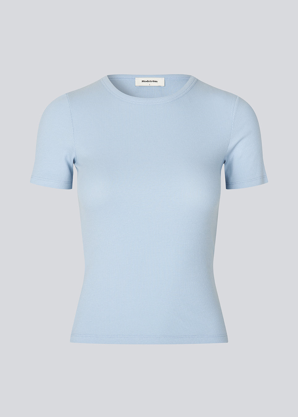 Lækker basic t-shirt i lyseblå i en blød bomuldsrib med stretch. Igormd short t-shirt har en tætsiddende pasform med korte ærmer.