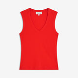Tætsiddende ærmeløs top med dyb V-udskæring. Igormd v-neck top er skabt i ribbet økologisk bomuld med stretch. Brug den under en åben skjorte eller med bukser med vide ben.&nbsp;