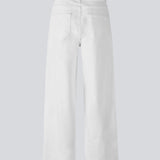 Jeans med vidde I bomuldsdenim. IsoldeMD pants har en høj talje for- og baglommer og et bindebånd i taljen.