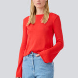 Strikket top med lange brede ærmer og en bred halsudskæring. IvonneMD O-neck har en normal pasform.