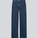 Klassiske jeans med brede ben og metal nitter på siden. LuccaMD jeans har gylp med lynlås, sidelommer og to baglommer.