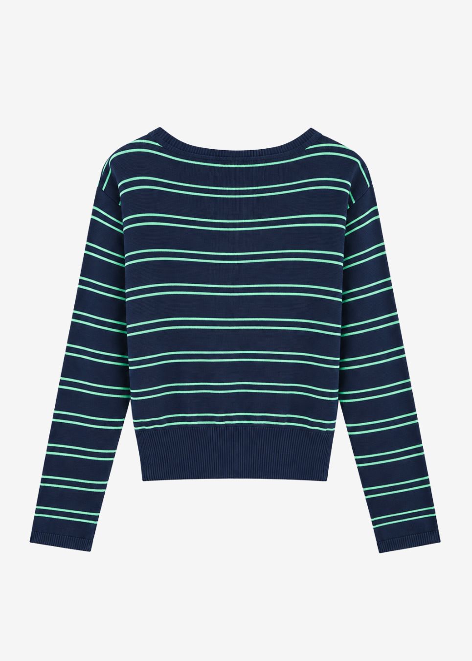 Top med bådudskæring i blød bomuldsstrik. MalvaMD boatneck har vandrette striber, lange ærmer og ribkanter ved manchetter og nederst. Style den med jeans med lige ben eller en let nederdel.
