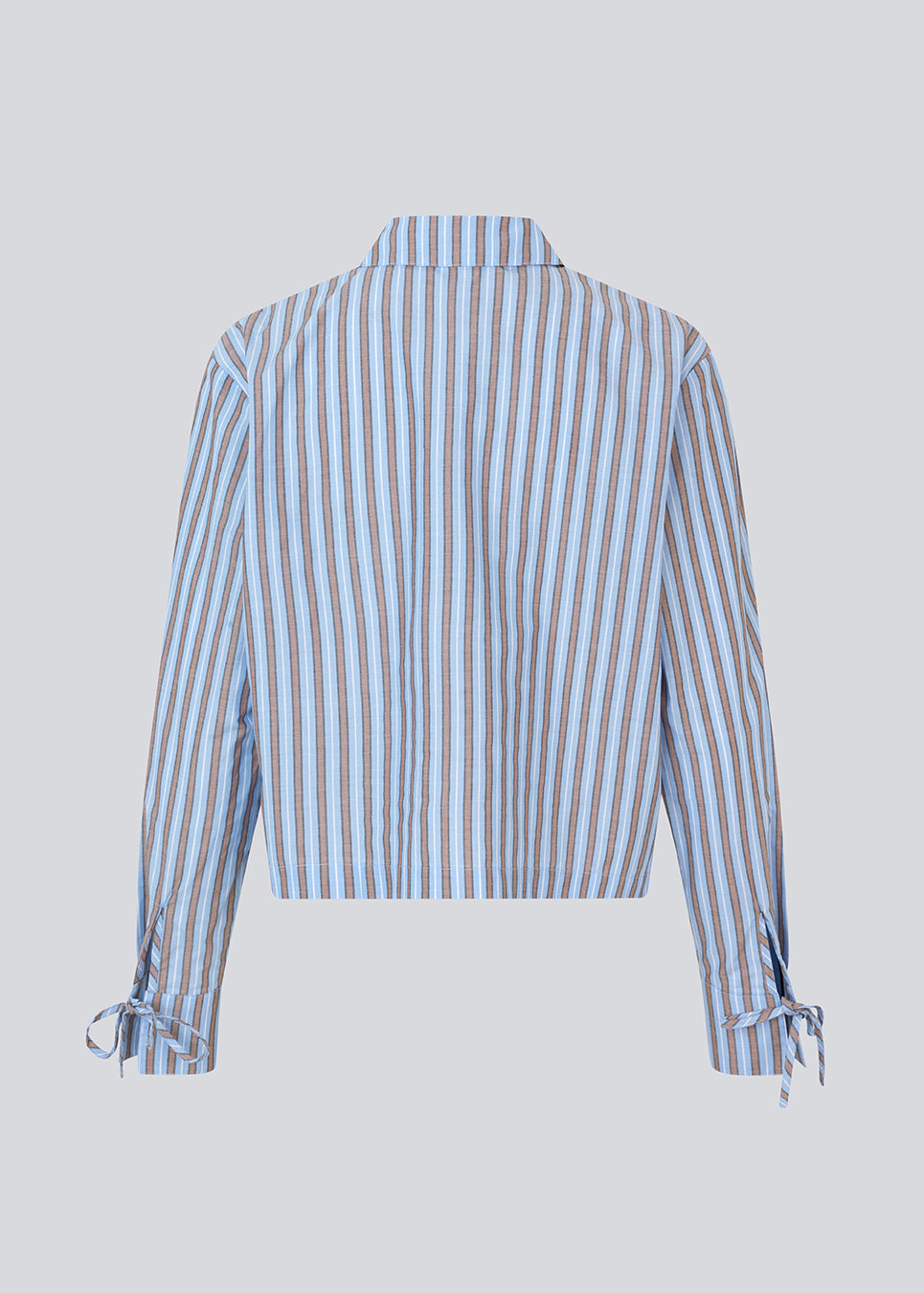 Cropped skjorte i bomuld med en løs pasform. MeyrickMD stripe shirt har brede ærmer, en brystlomme og manchet med slids og bindebånd.