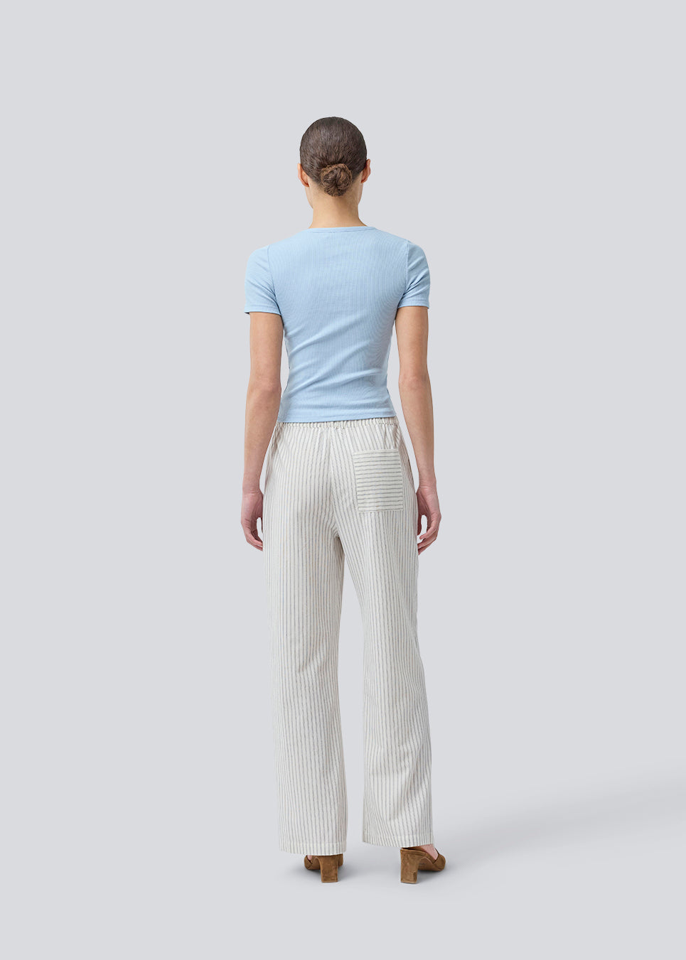 Bukser med brede ben i 100% bomuld. NanikaMD stripe pants har en elastisk talje og sidelommer.
