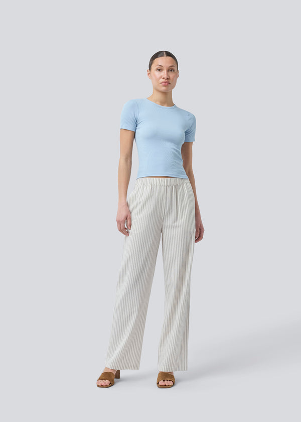 Bukser med brede ben i 100% bomuld. NanikaMD stripe pants har en elastisk talje og sidelommer.