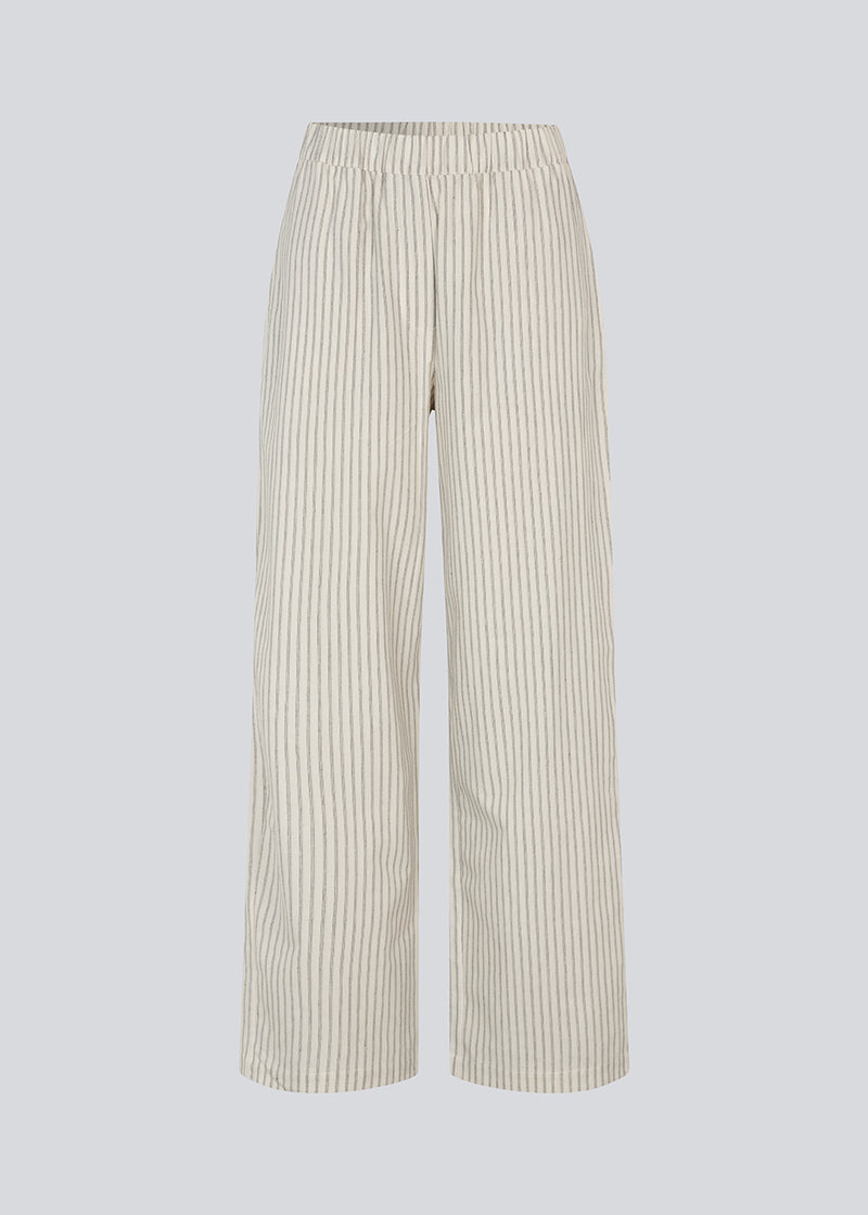 Bukser med brede ben i 100% bomuld. NanikaMD stripe pants har en elastisk talje og sidelommer.