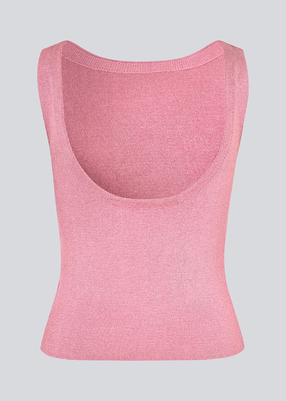 Ærmeløs top i pink/lyserød i en skinnende strik. NavalMD top har en rund hals og en dyb rygudskæring.
