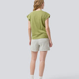 Kortærmet t-shirt i grøn i 100% organic cotton. Neomamd t-shirt har en v-udskæring og en løs pasform.