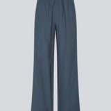 Bukser med brede med i EoVero viskose. NickiMD pants har en elastisk talje og sidelommer.