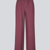 Bukser med brede ben i EcoVero viskose. NickiMD pants har en elastisk talje og sidelommer.