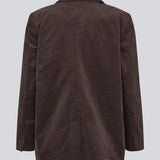 Blazer med klassisk og elegant design i fløjl. Pablomd blazer har knappelukning og to lommer fortil. Modellen er 175 cm og har en str. s/36 på.
