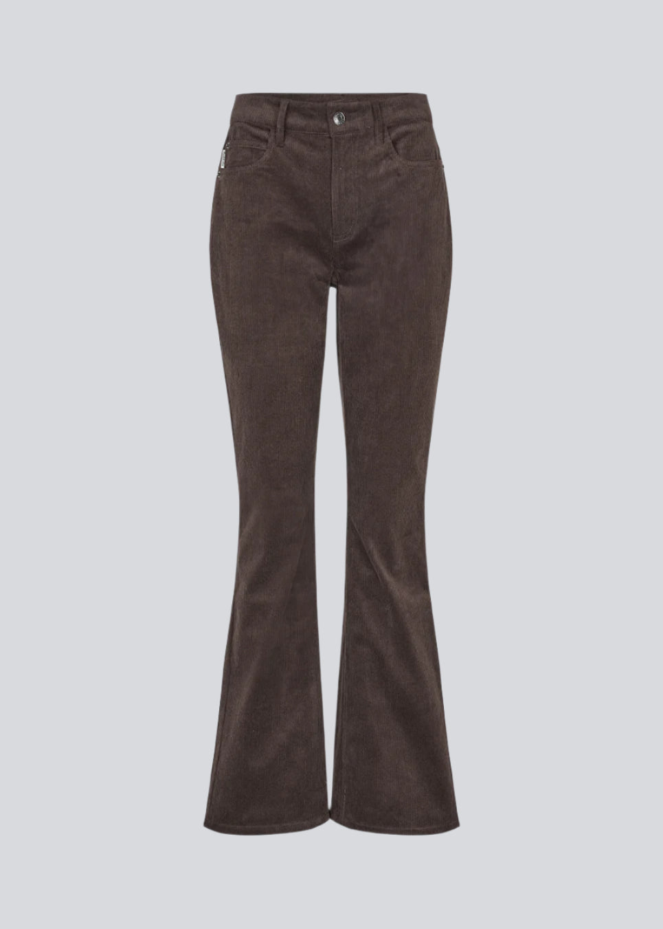 Flared bukser i fløjl. Pablomd pants har en høj talje samt for- og baglommer. Modellen er 175 cm og har en str. s/36 på.