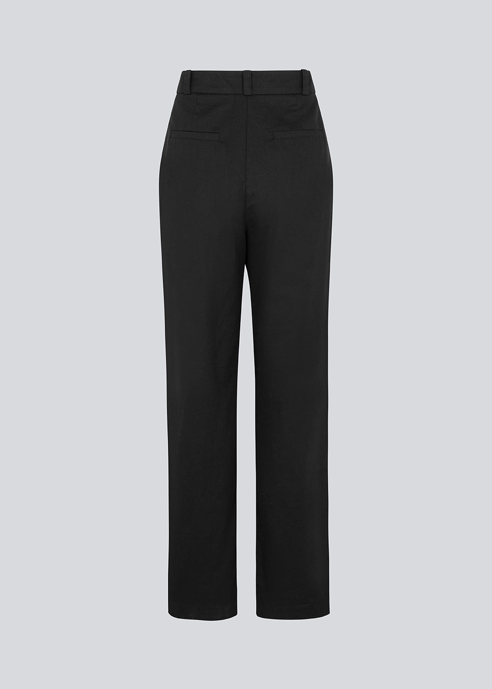 Sorte hørbukser med et lige fit. Park pants har et klassisk habitbuksudtryk, som forstærkes når de styles med den matchende blazer. Indersøm (S/36): 83 cm Bukserne forlænges med 0,5 cm for hver størrelse. Modellen er 173 cm og har en størrelse S/36 på