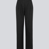 Sorte hørbukser med et lige fit. Park pants har et klassisk habitbuksudtryk, som forstærkes når de styles med den matchende blazer. Indersøm (S/36): 83 cm Bukserne forlænges med 0,5 cm for hver størrelse. Modellen er 173 cm og har en størrelse S/36 på